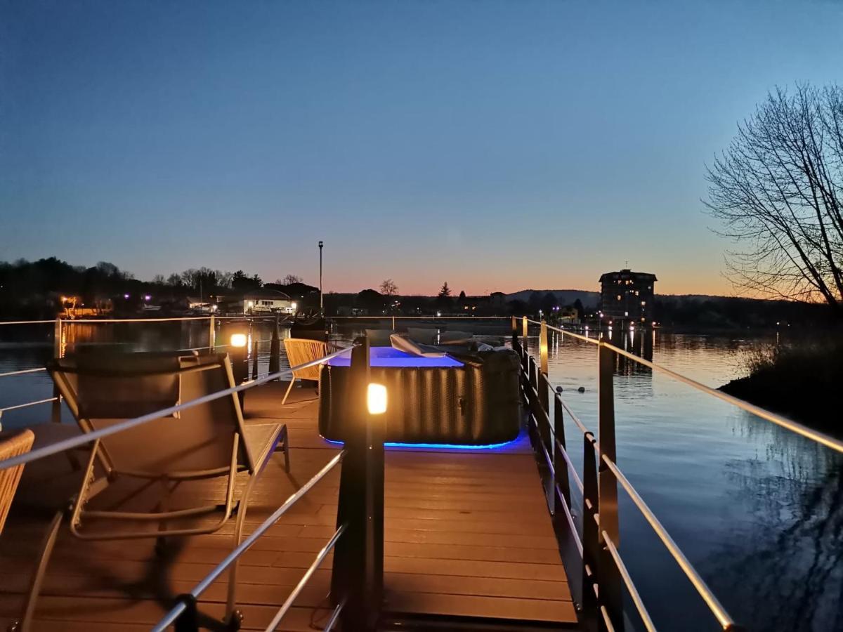 La Dolce Vita House Boat Otel Lisanza Dış mekan fotoğraf