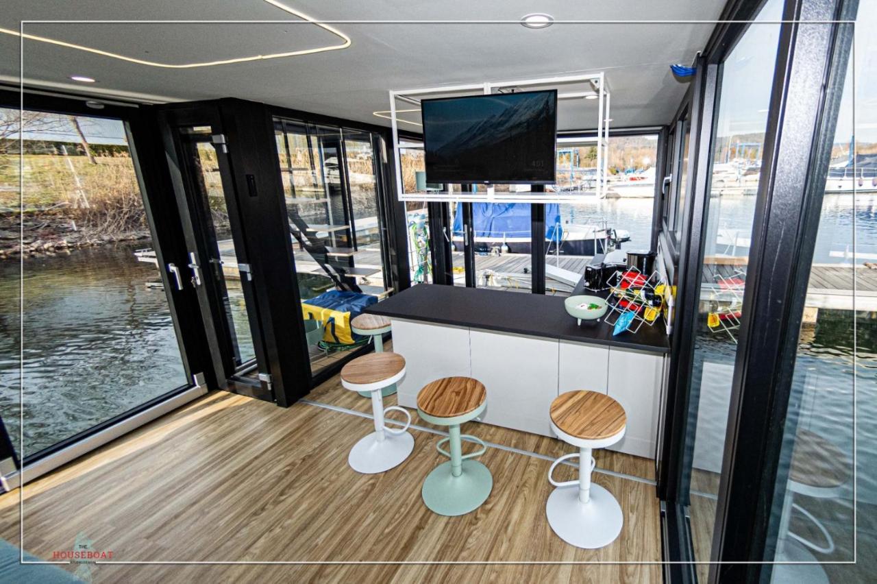 La Dolce Vita House Boat Otel Lisanza Dış mekan fotoğraf